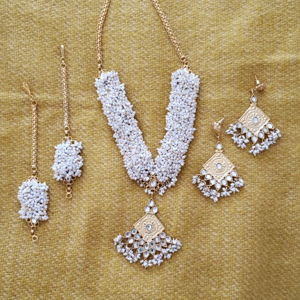 Bollywood Necklace Set